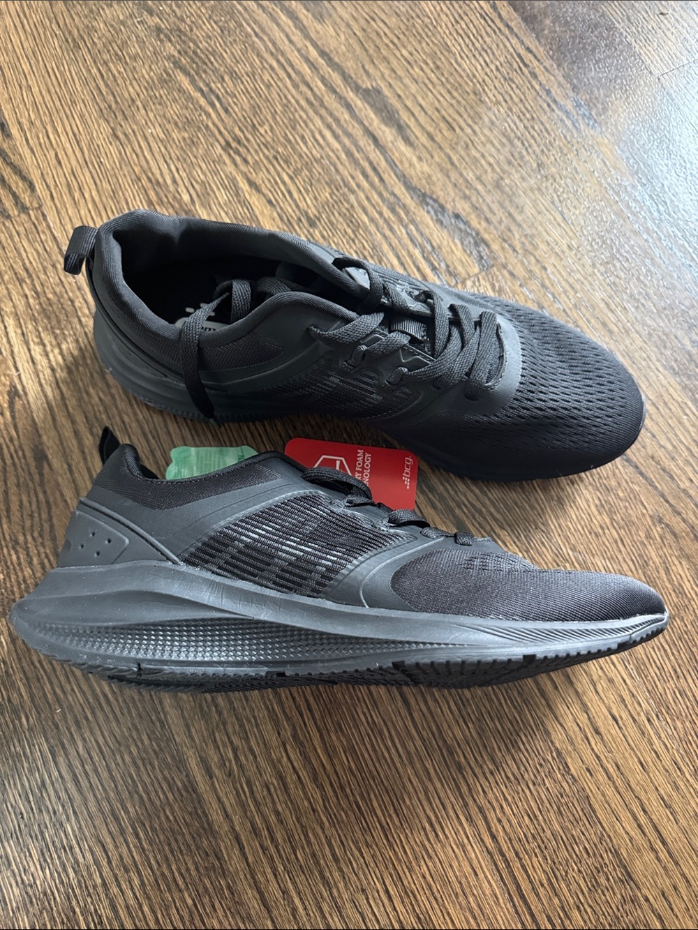 BCG Memory foam technology Men's Black Running Sneakers  Black size 9
